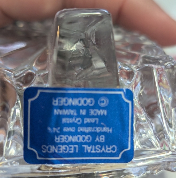 Vintage crystal legends clock by godinger - Picture 3 of 3